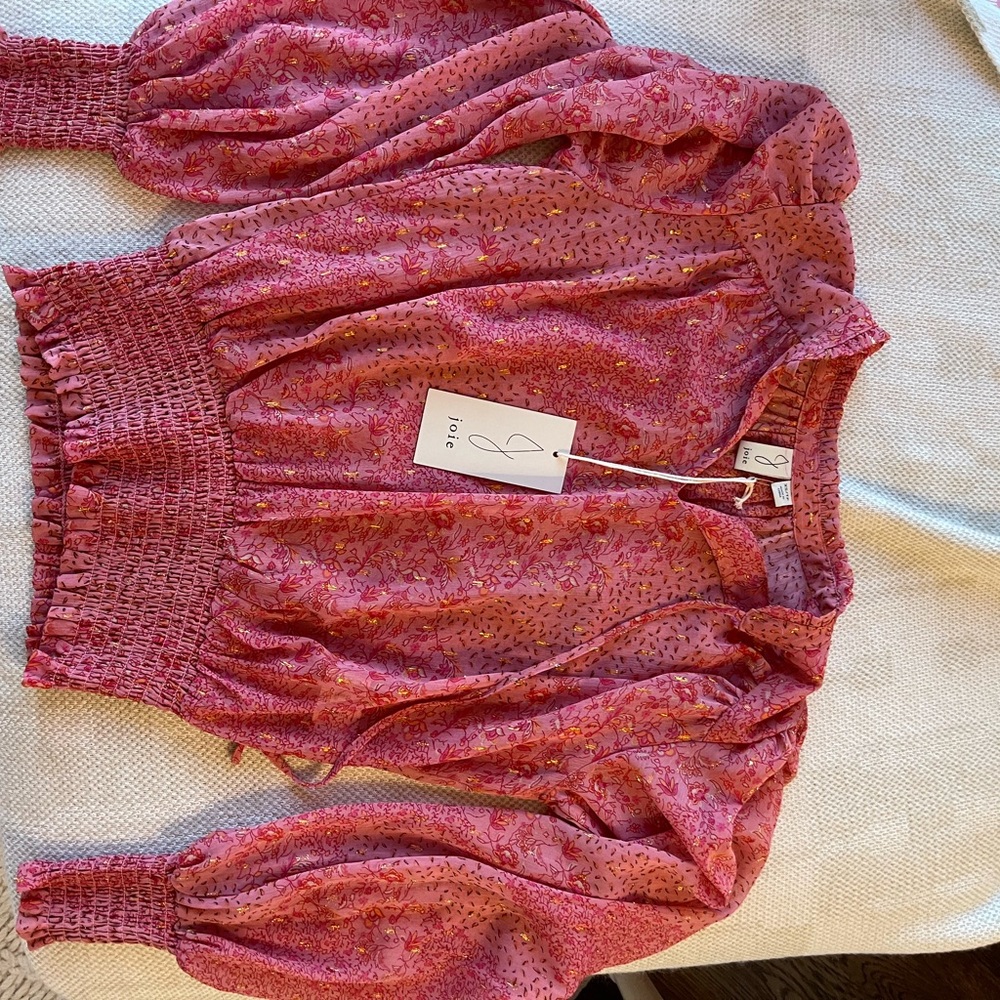 Pink Joie Blouse! Cute pattern v cut! Size XS